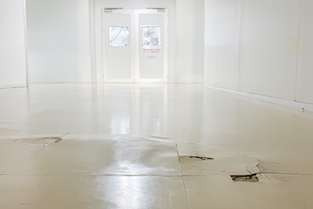 epoxy repairing floor