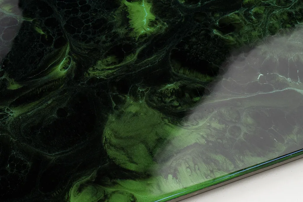 Epoxy Resin bahia green jet black varnish