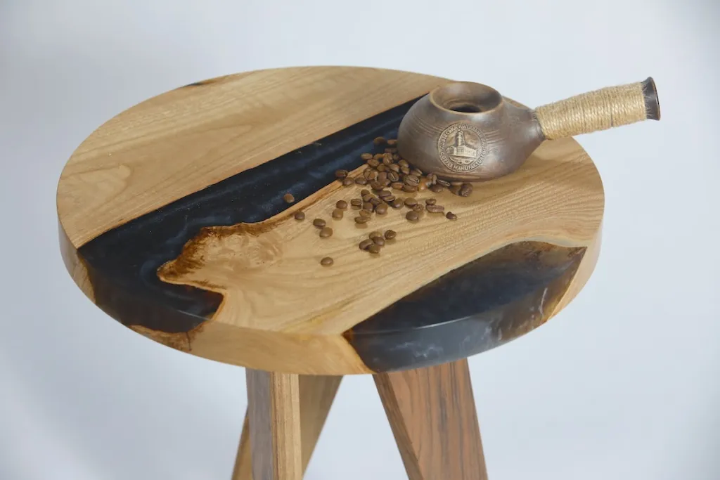 Art Resin Table EP varnish