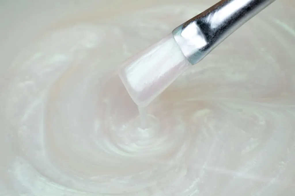 Perlmutt green colourants