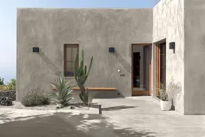 Microcement wall outdoor pebble