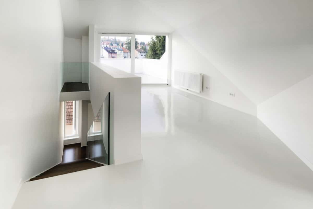 epoxy floor livingroom casting-white
